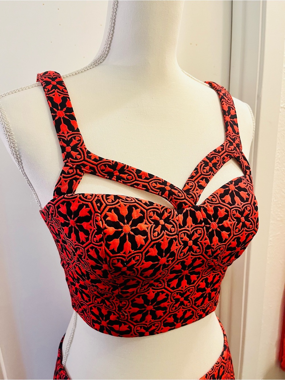 Forever 21 Red and Navy Cutout Patterned Crop Top